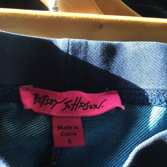 Betsey Johnson Vintage Leggings with Laces - Picture 3 of 3